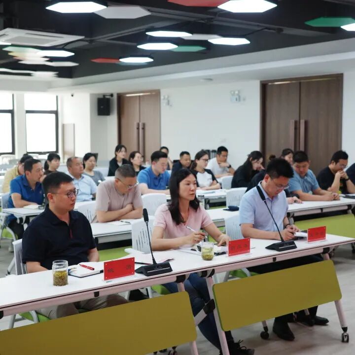 錨定目標 聚力攻堅丨鴻灌環境召開2025年 一季度工作會議(圖25)