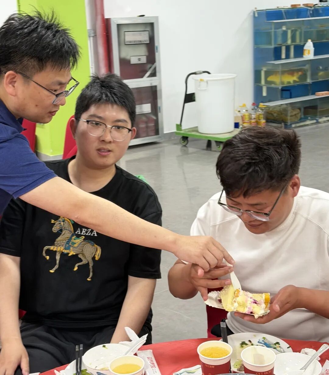 暖心聚力，溫情相伴｜鴻心黨支部、工會聯合舉辦員工生日會(圖14)